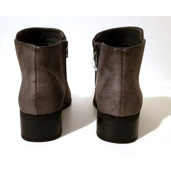 WOMEN'S LONDON RAG BOOTS BOOTIES SILVER SPARKLE 1.5" HEEL 7 M NWOT - Picture 3 of 7